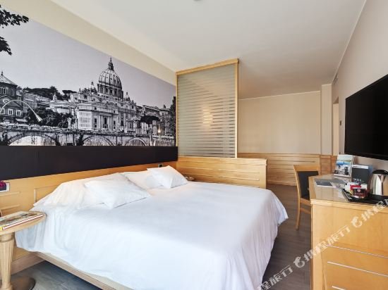 Фото Occidental Aran Park