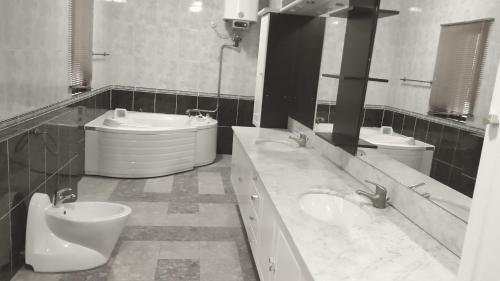 Фото Casalinda Hotel & Gallery Resort