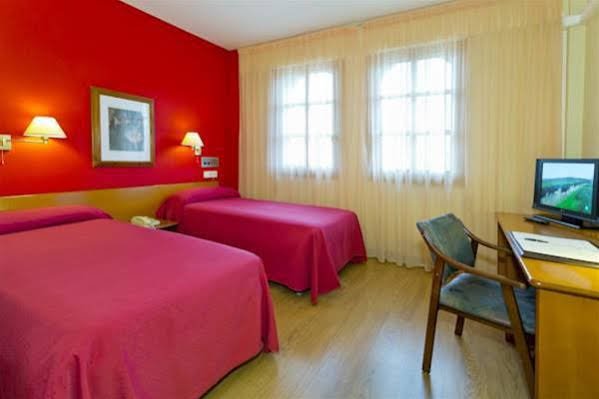 Фото Hotel Jakue