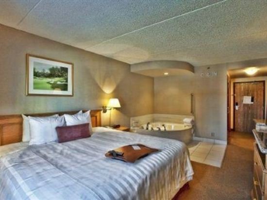 Фото Humphry Inn & Suites