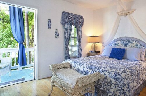 Гостиница Coco Plum Inn в Ки-Уэст