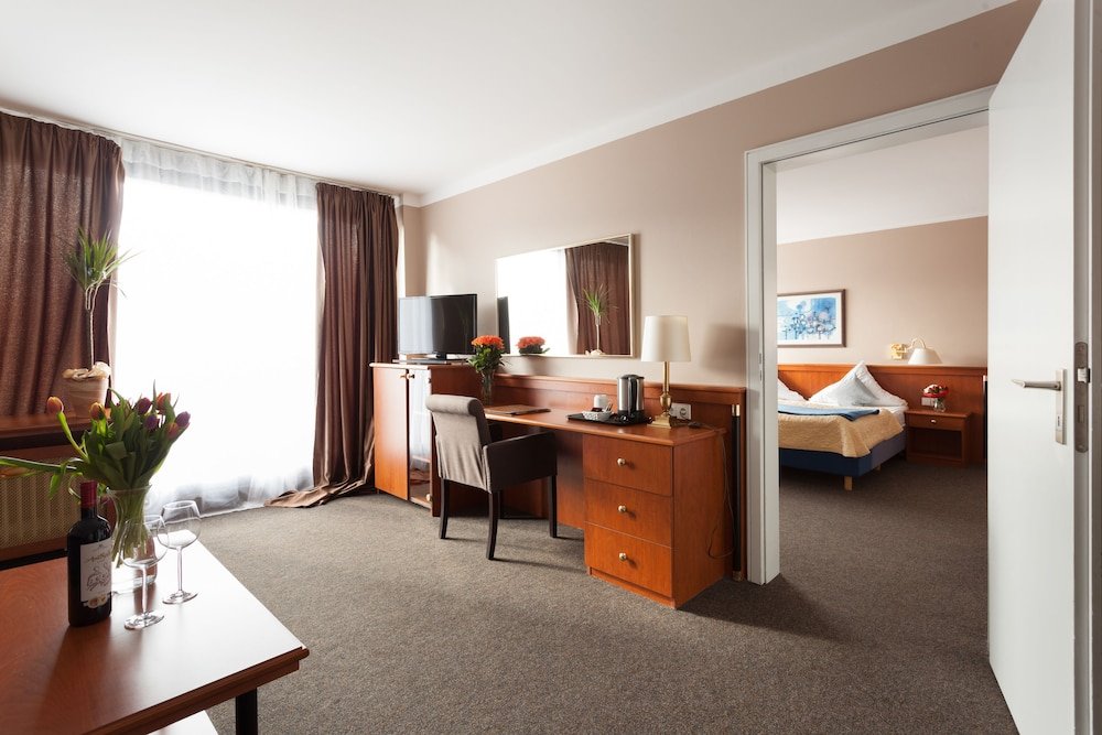 Фото Hotel Quellenhof
