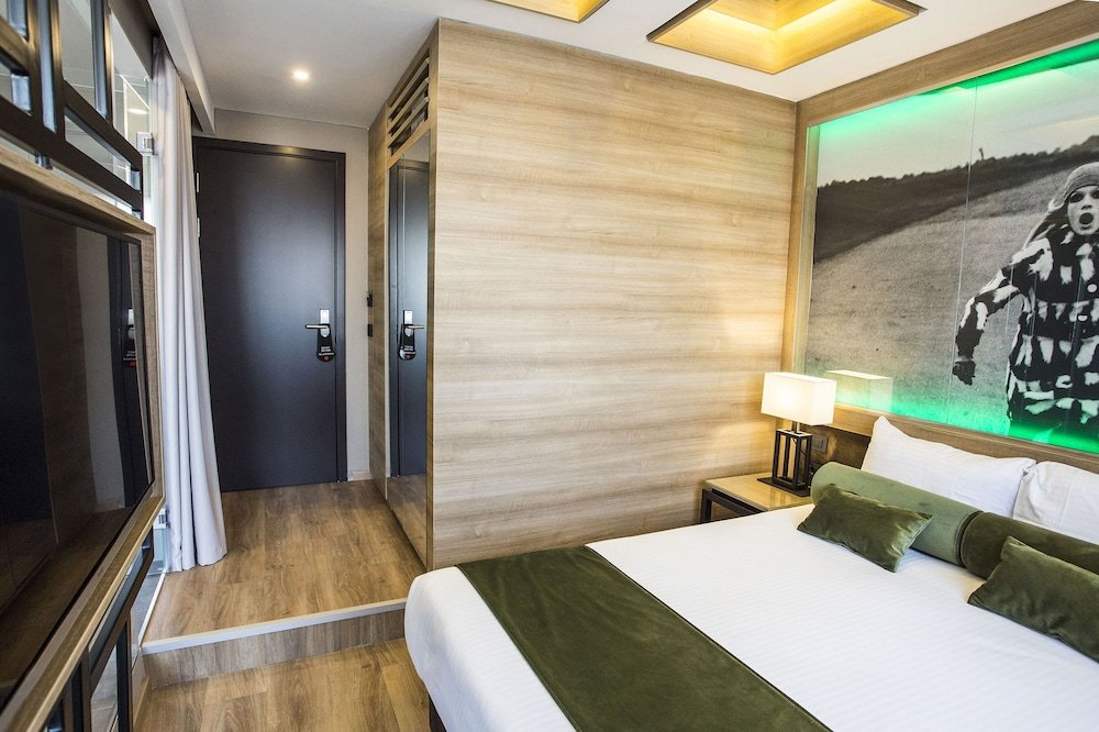 Фото Eden Luxury Suites Terazije