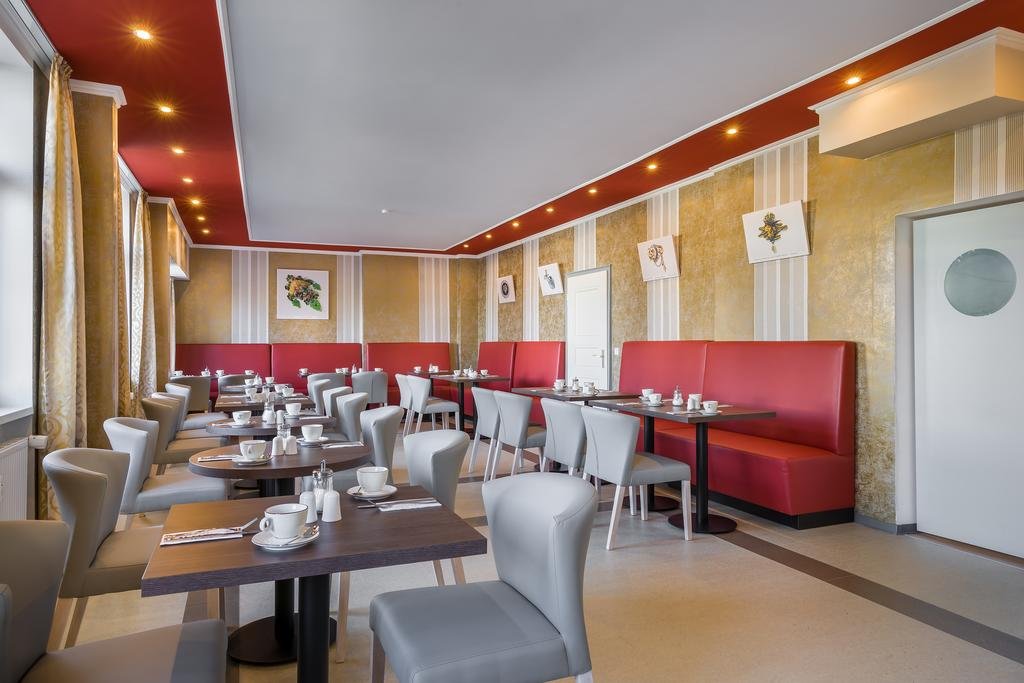 Фото Novum Hotel Ruf Pforzheim