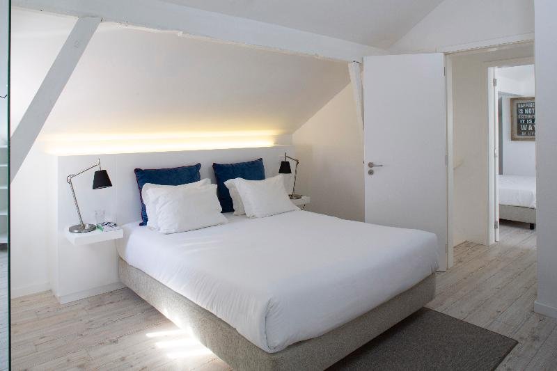 Фото Hello Lisbon Rossio Collection Apartments