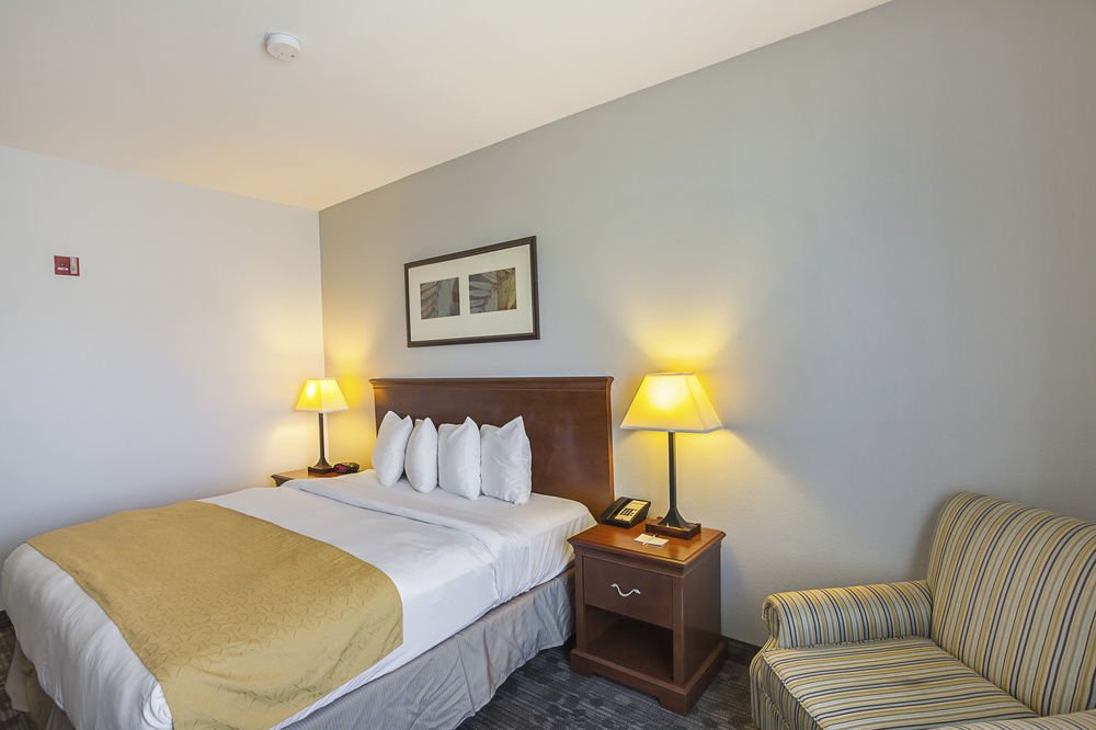 Фото Country Inn & Suites by Radisson, Lewisville, Tx