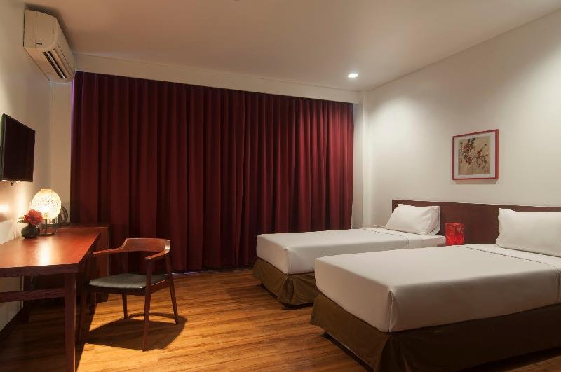 Фото Ruamchitt Plaza Hotel