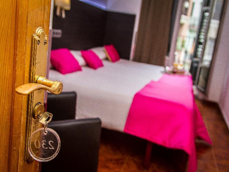 Фото Hostal Marlasca