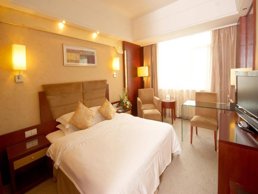 Фото Minshan Lhasa Grand Hotel