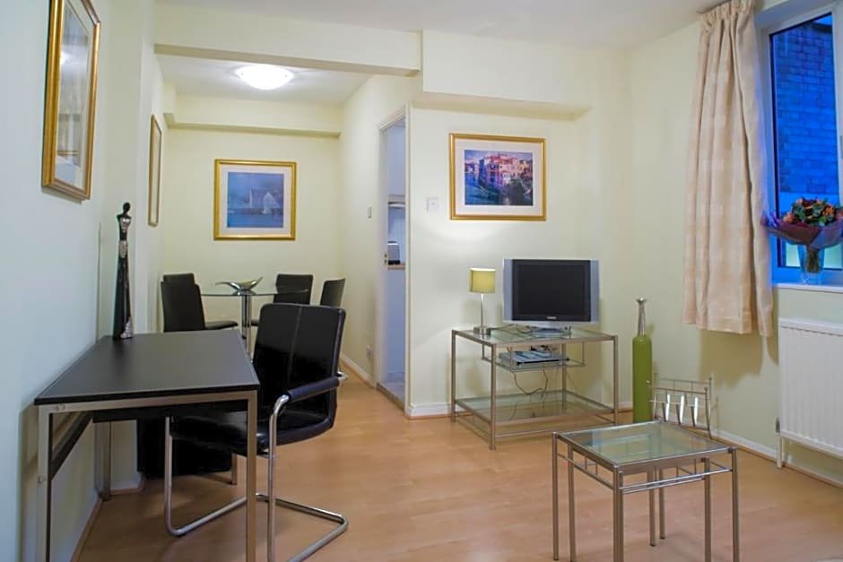 Фото Chelsea Cloisters by Capital