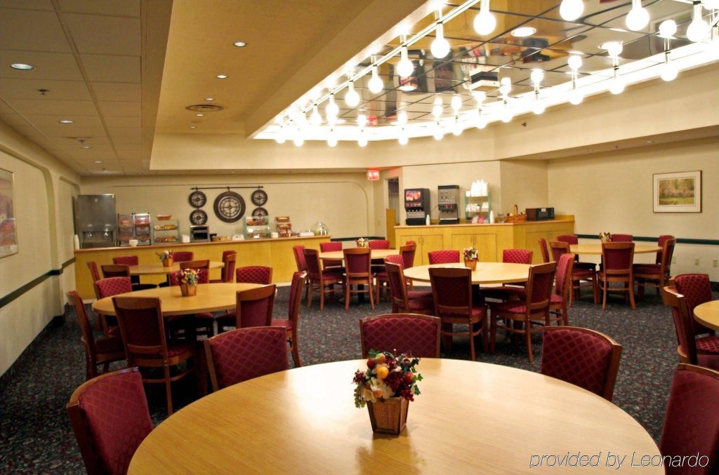 Фото Holiday Inn Express & Suites Pittsburgh West - Greentree, an Ihg Hotel