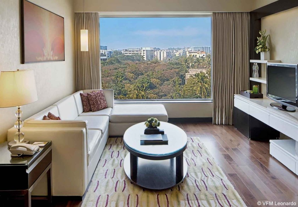 Фото Courtyard by Marriott Mumbai International Airport