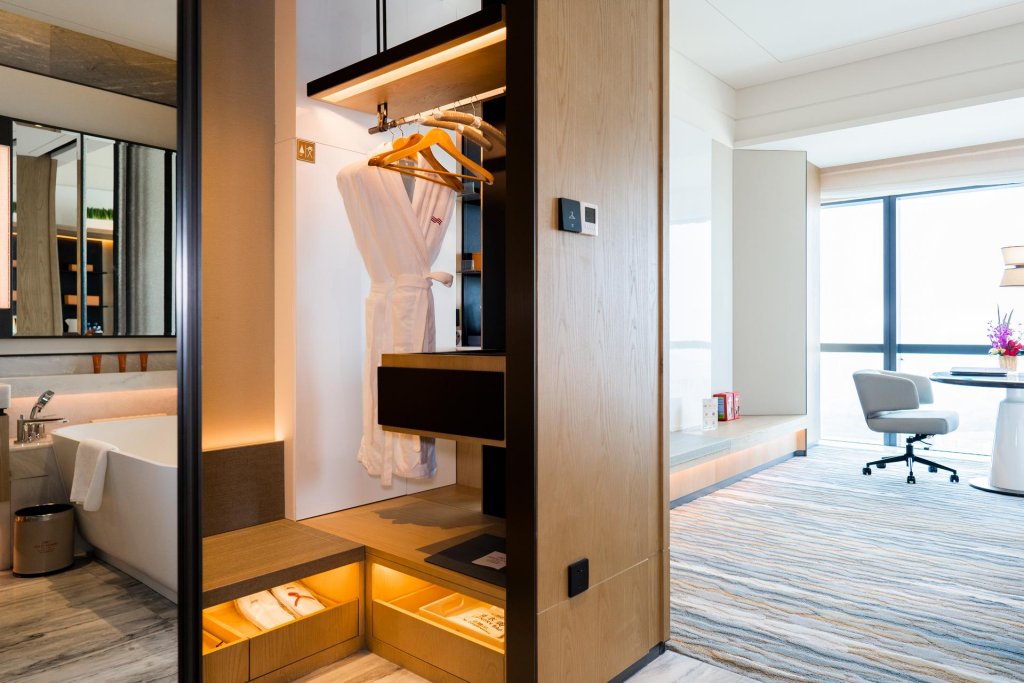 Фото Crowne Plaza Shenzhen Nanshan, an Ihg Hotel