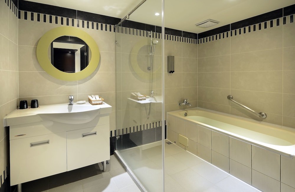 Фото Green Garden Apartments A