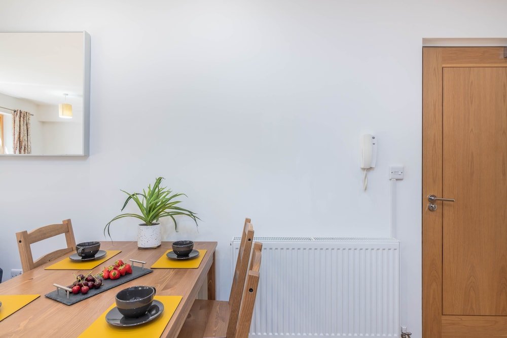 Фото The Wharf City Centre with Garden