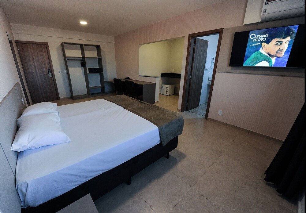 Фото Bristol Infinity Hotel