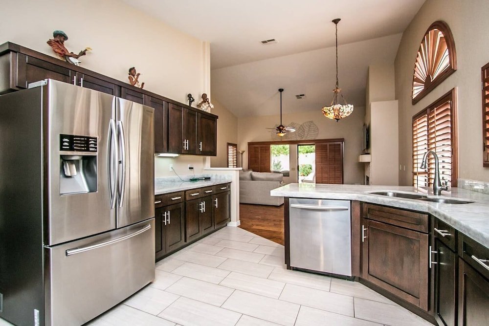 Фото Luxury Scottsdale Home W/pool and Hot Tub!