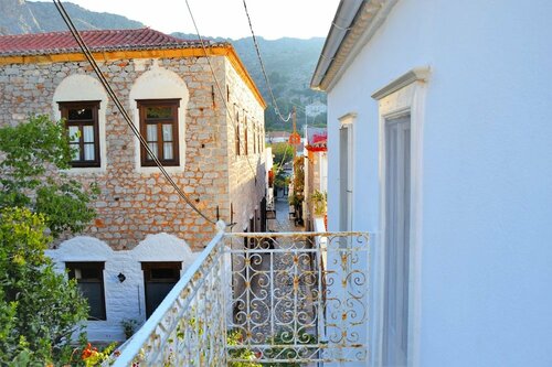 Гостиница Hydra's Corner