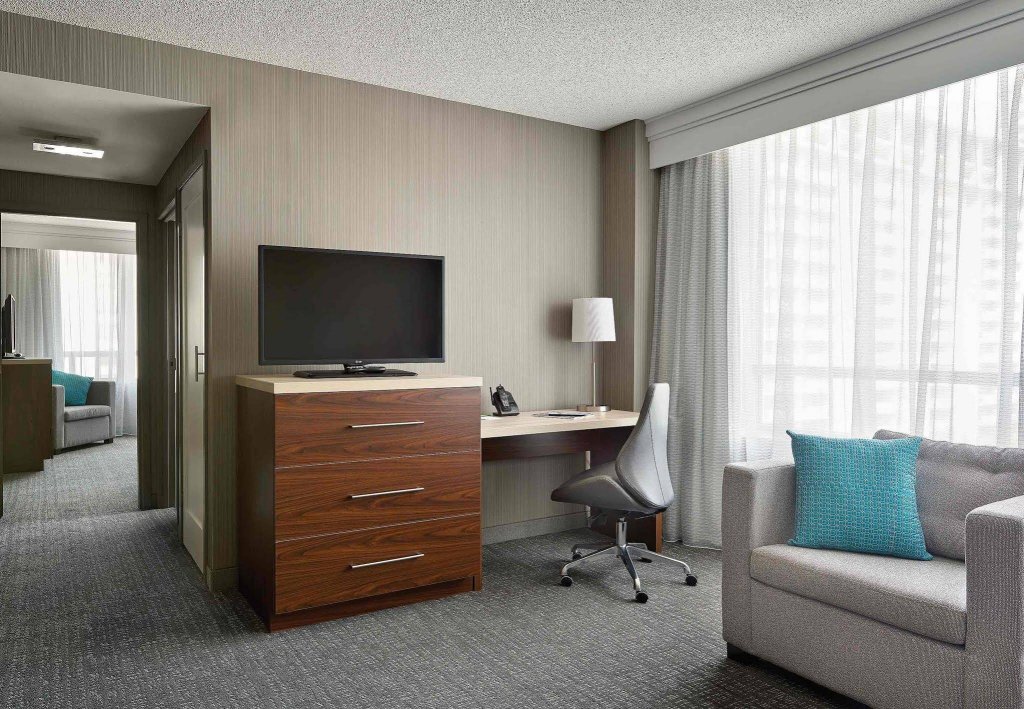 Фото Courtyard by Marriott Toronto Downtown