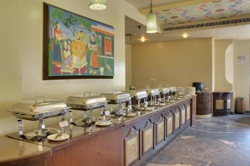 Фото Hotel Chandrawati Palace