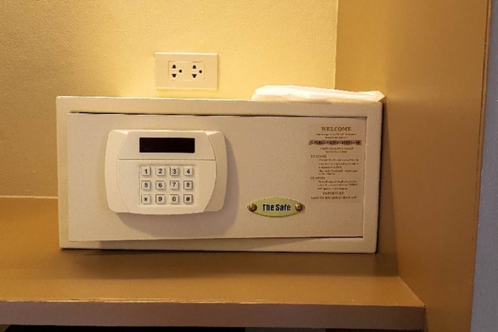 Фото Crystal Luxury Hotel