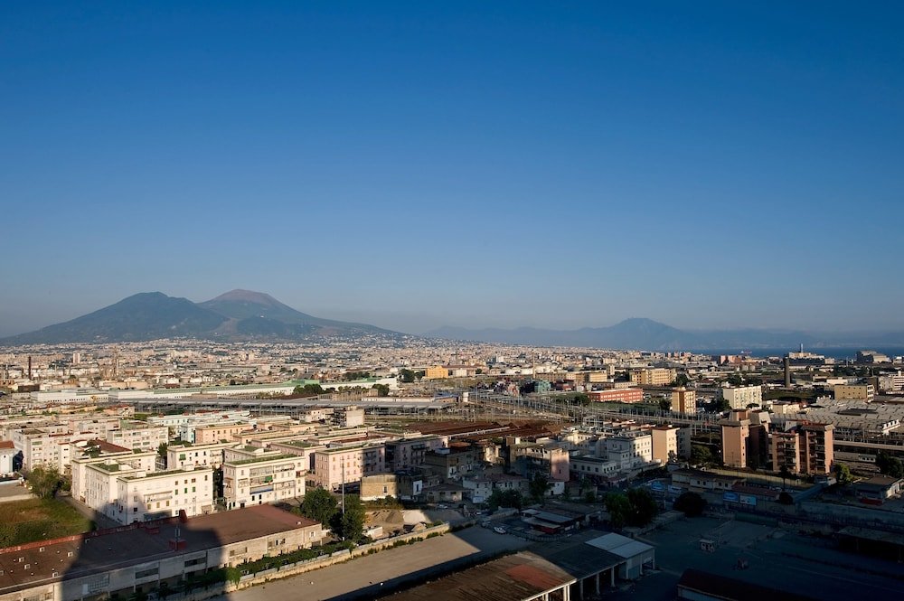 Фото Holiday Inn Naples, an Ihg Hotel