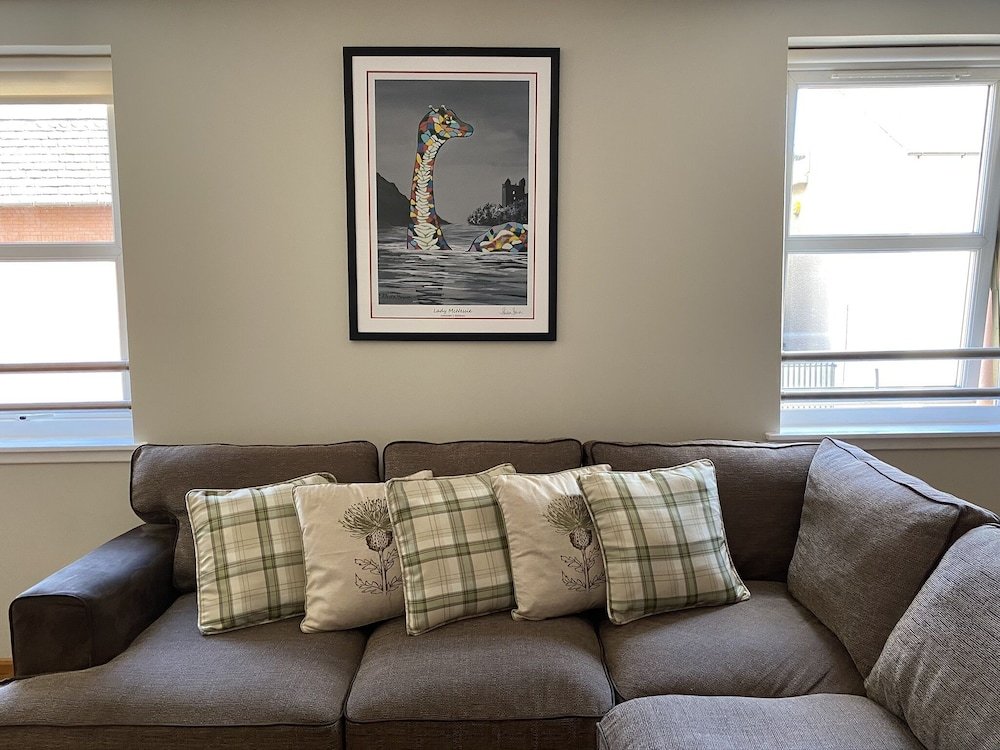 Фото La Scala Inverness City Apartment