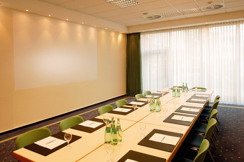 Фото Nh Oberhausen