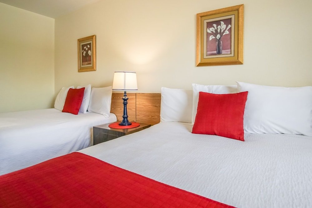 Фото Gables Motel