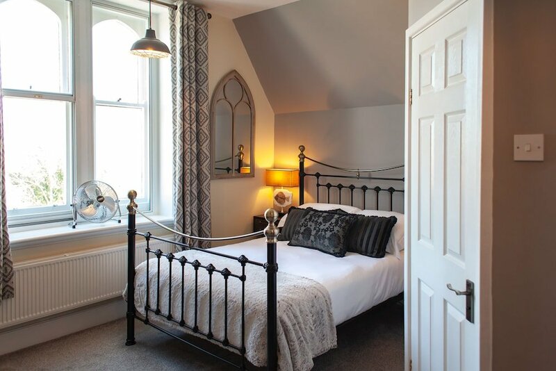 Гостиница Oaklands Guest House в Уэймуте