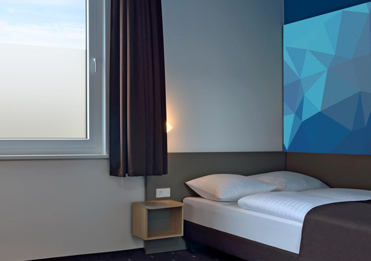 Фото B&b Hotel München-Hbf