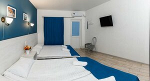 Tikhiy Dvorik (posyolok Kamennogorye, Shkolny pereulok, 1), hotel