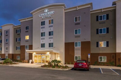 Гостиница Candlewood Suites Pensacola - University Area, an Ihg Hotel в Пенсаколе