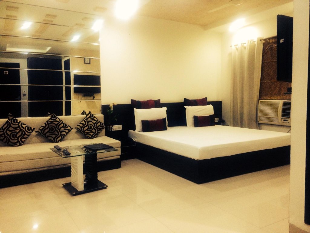 Фото Hotel Morya Regency