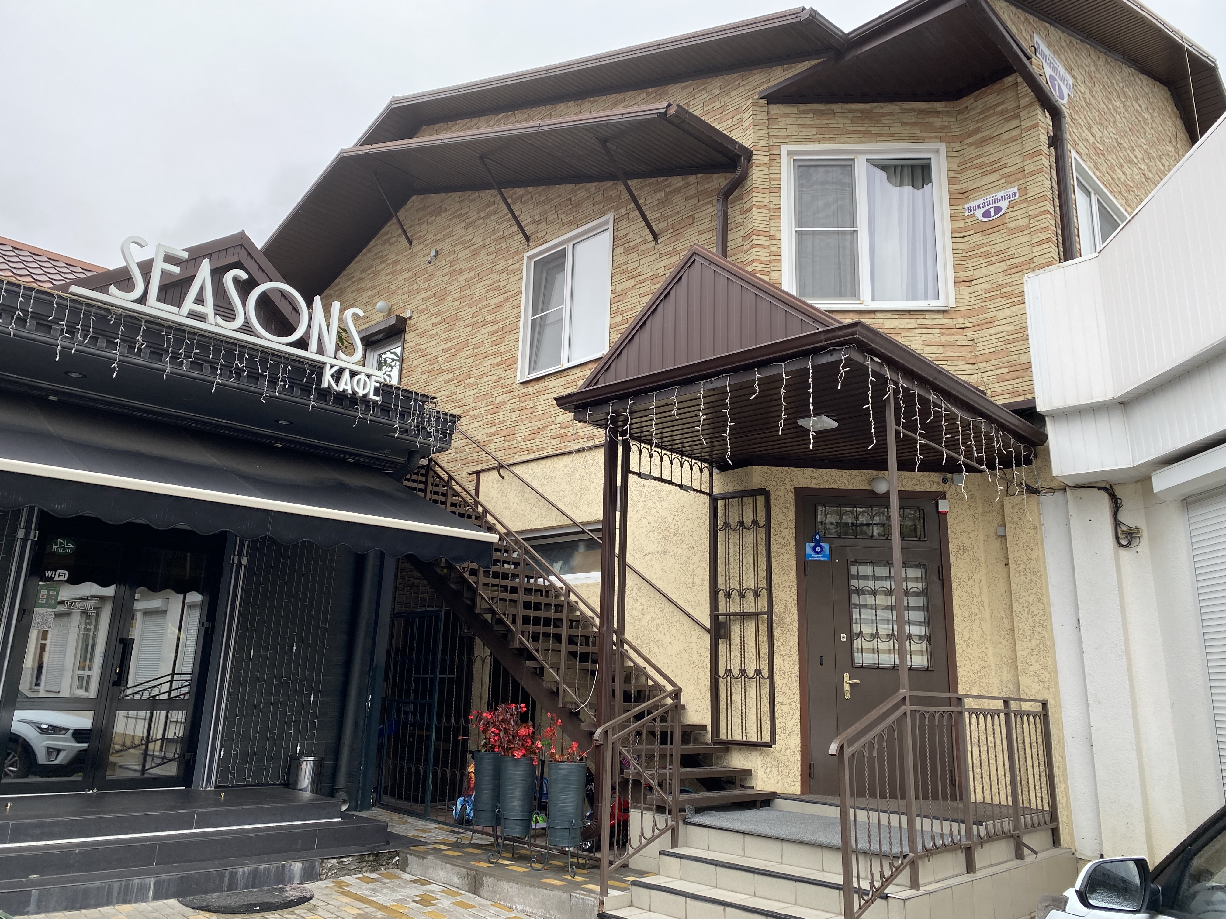 Фото отеля 1