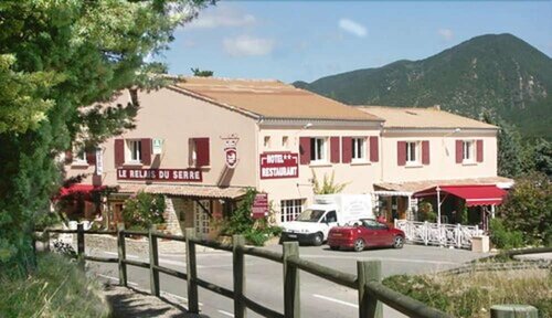 Гостиница Le Relais Du Serre в Ньоне