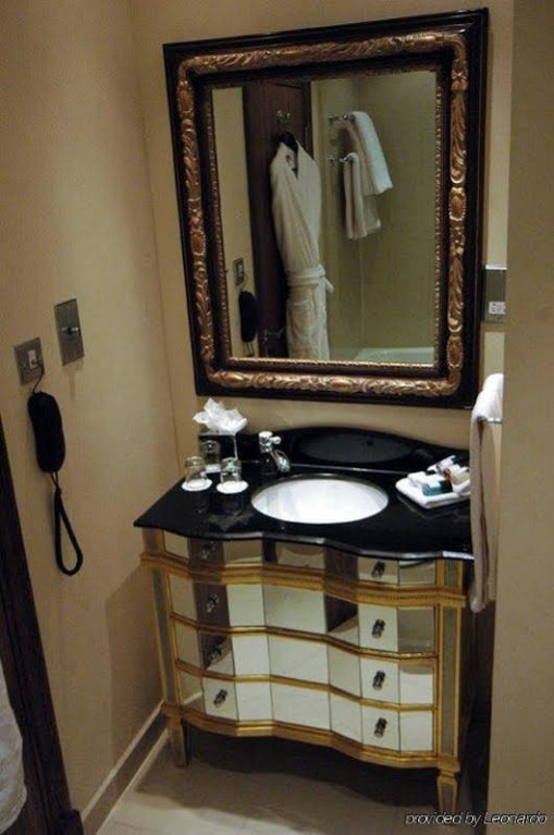 Фото Ashburn Hotel