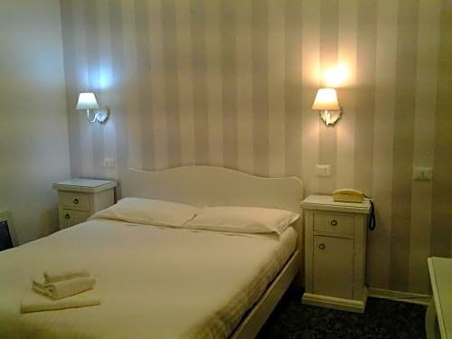 Фото Hotel Moderno