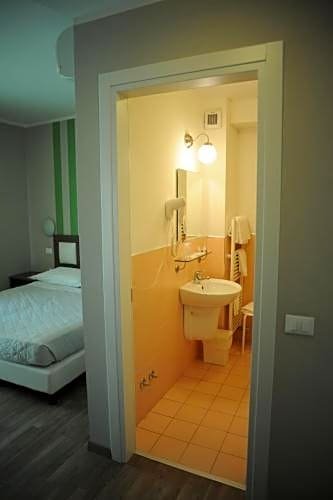 Фото Gg8 Restaurant & Hotel