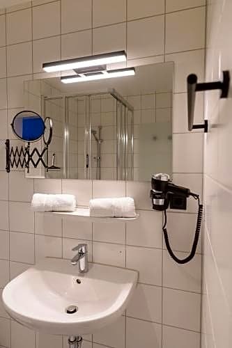 Фото Ibis Koln Leverkusen