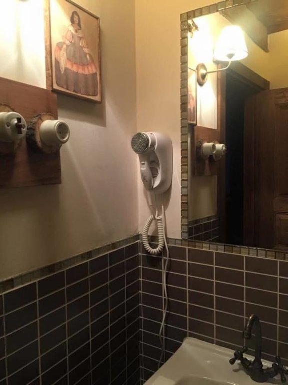 Фото Hostal de Montaña La Aldeya