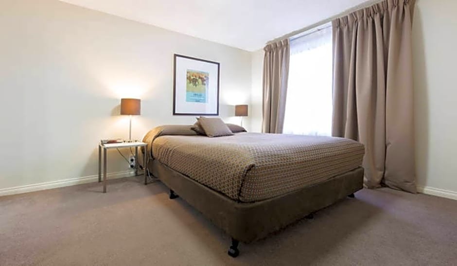 Фото Forrest Hotel and Apartments