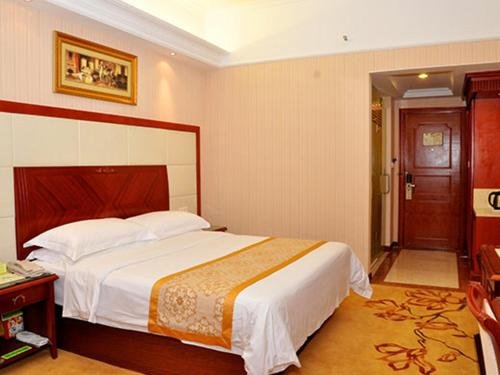 Фото Vienna Hotel Foshan Nanhai Avenue Branch