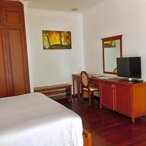 Фото Léman Cap Resort & SPA