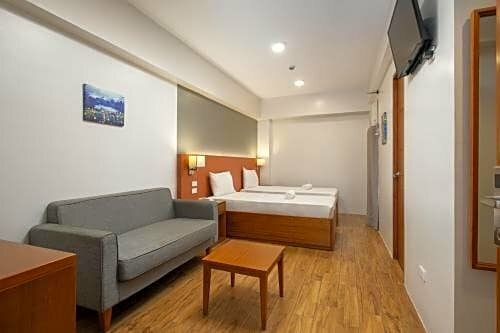 Hotel Ihotel Uptown Bgc, Earth, photo