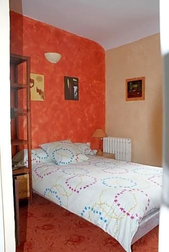 Фото Hôtel Saint Jean