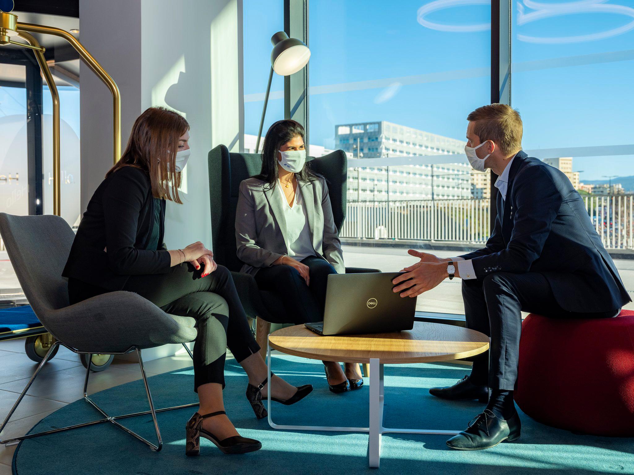 Фото отеля 1