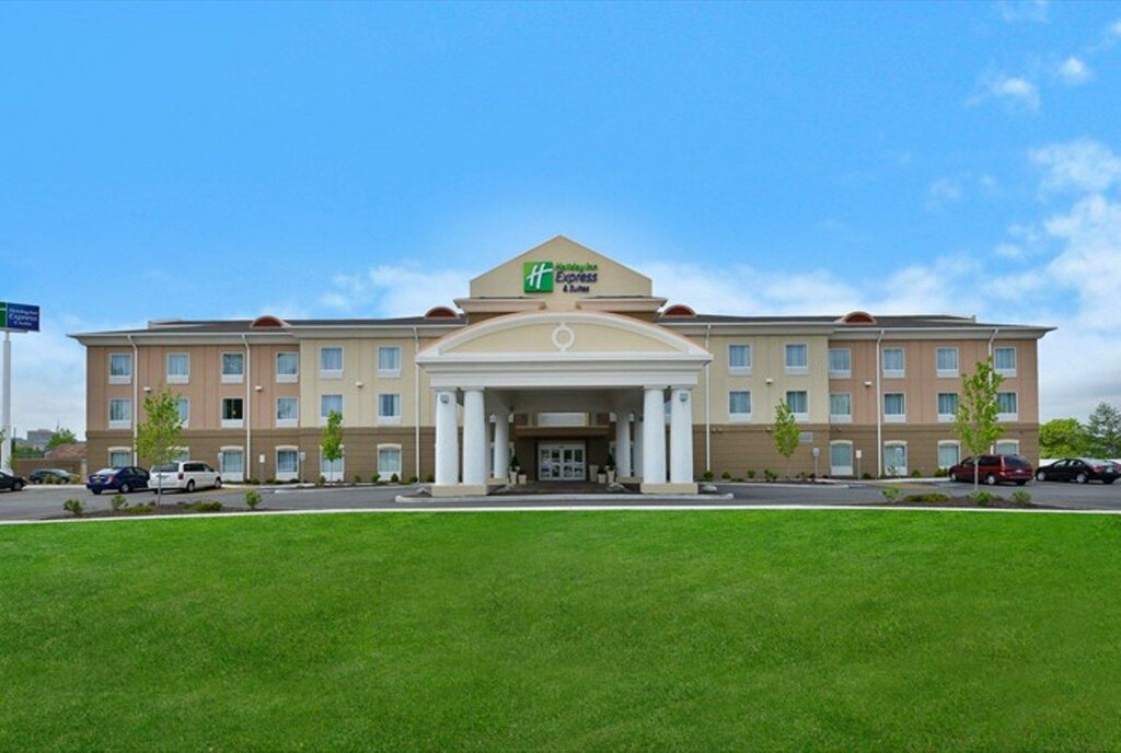 Hotel Holiday Inn Express & Suites Utica, Utica, photo