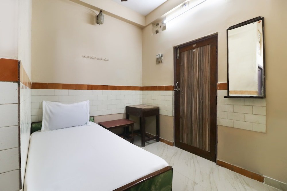 Фото Spot On 46343 Jayanthi Mansion