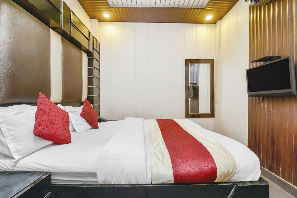 Фото Oyo 6801 Hotel Shri Sai International